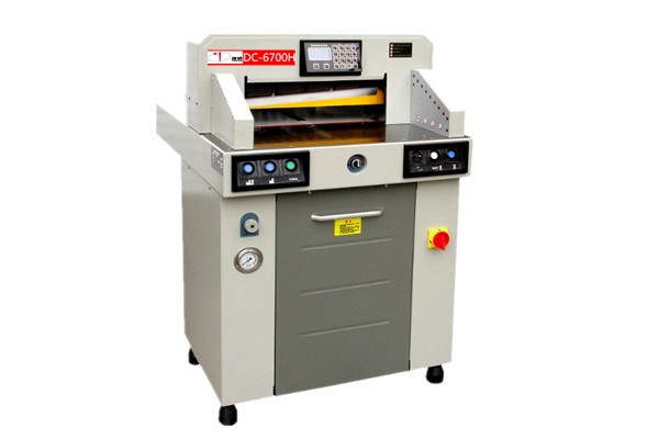DC-6700H液压切纸机