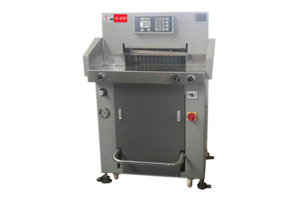 DC-8670HP 全液压程控切纸机